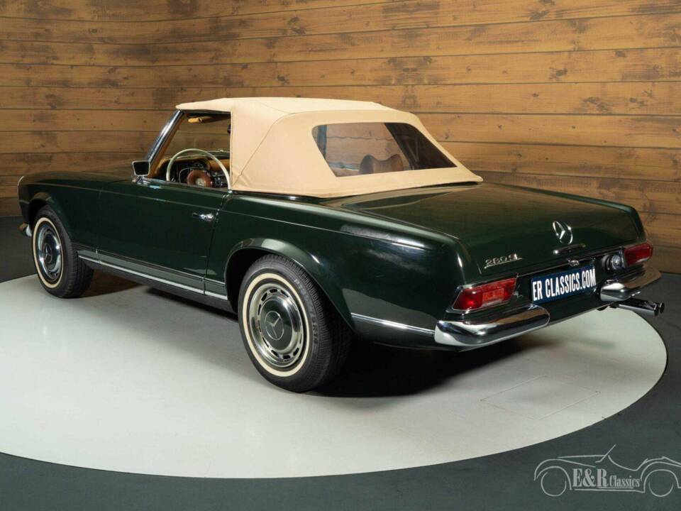 Immagine 12/19 di Mercedes-Benz 280 SL (1969)