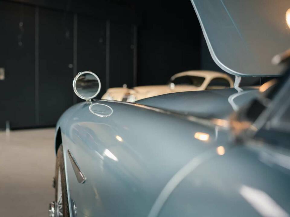 Image 10/27 de Austin-Healey 3000 Mk III (BJ8) (1967)