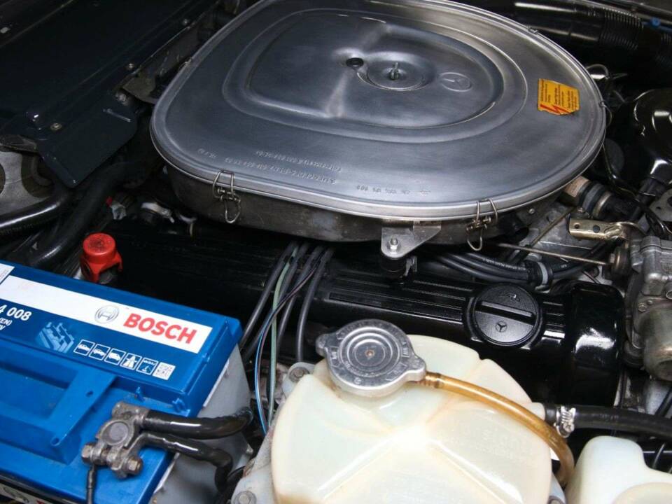 Image 36/50 de Mercedes-Benz 420 SL (1987)