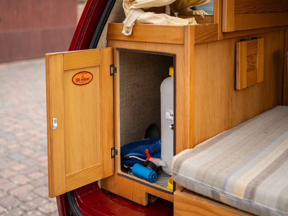 Bild 22/52 von Volkswagen T3 Bus 2.1 (1989)