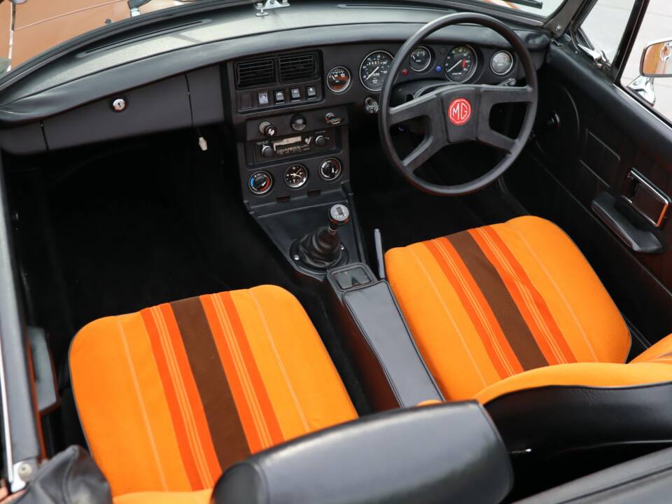 Image 14/50 of MG MGB Limited Edition (1981)