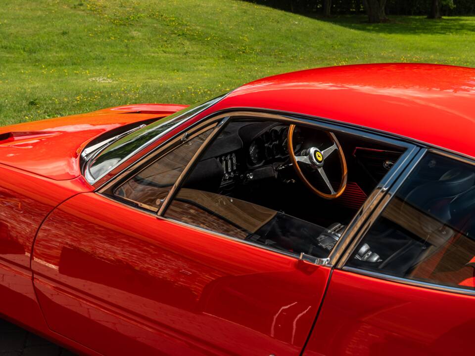 Bild 59/79 von Ferrari 365 GTB/4 Daytona (1969)