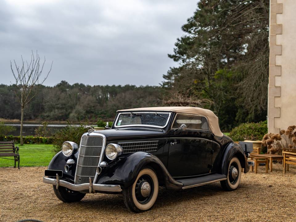 Bild 1/49 von Ford V8 DeLuxe Model 48 (1935)