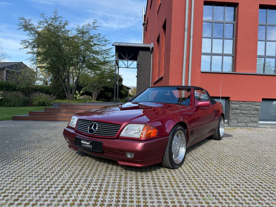 Image 1/34 de Mercedes-Benz 500 SL (1993)