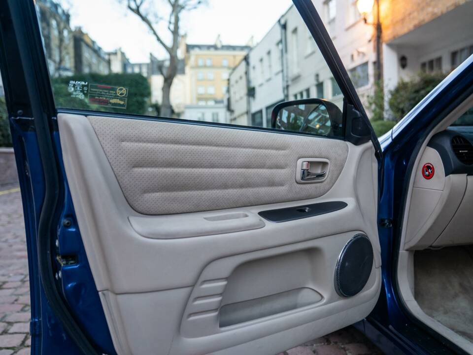 Bild 43/50 von Lexus IS 200 (2002)