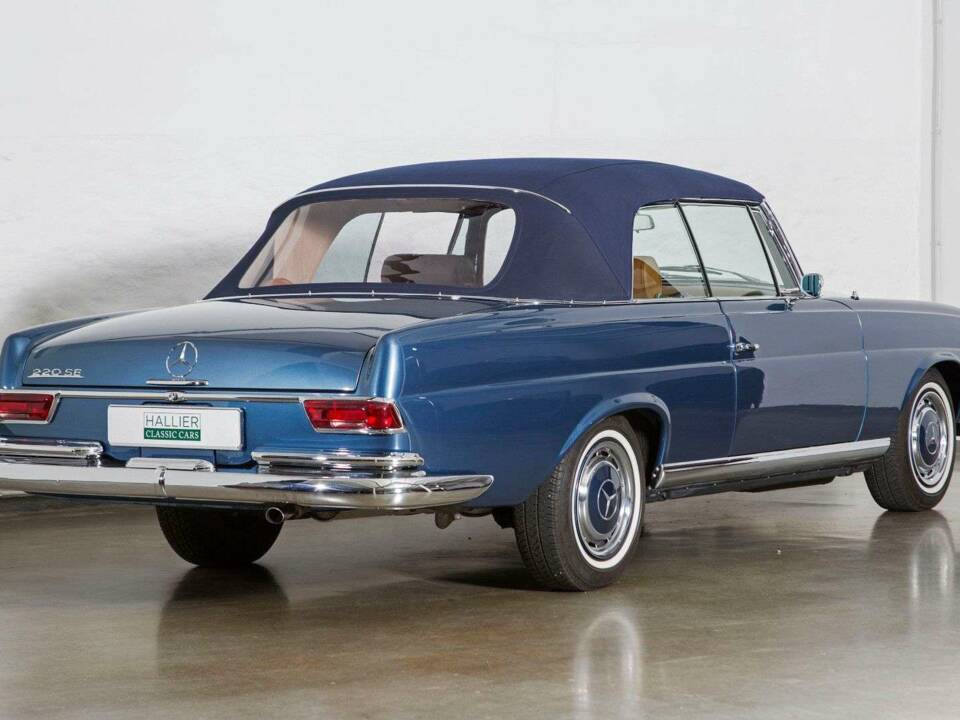 Image 9/20 de Mercedes-Benz 220 SE b (1965)