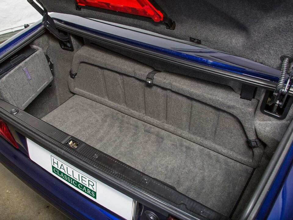 Image 33/36 de Mercedes-Benz SL 320 "Final Edition" (2000)