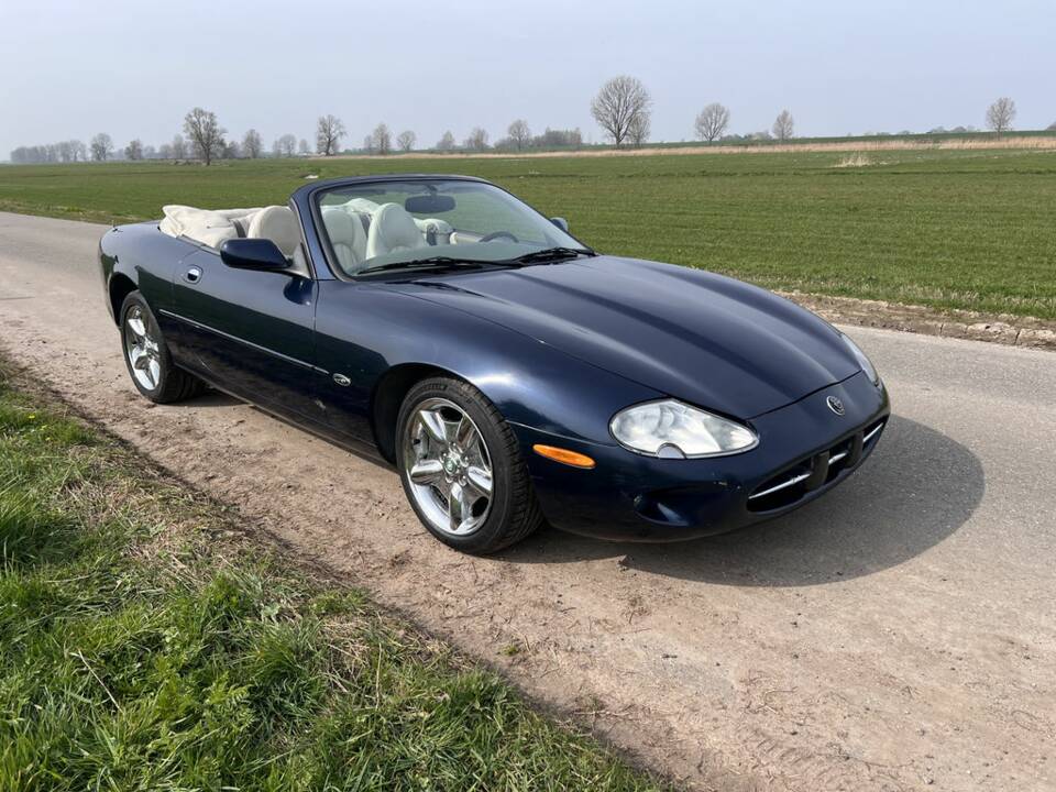 Bild 4/8 von Jaguar XK8 4.0 (1998)