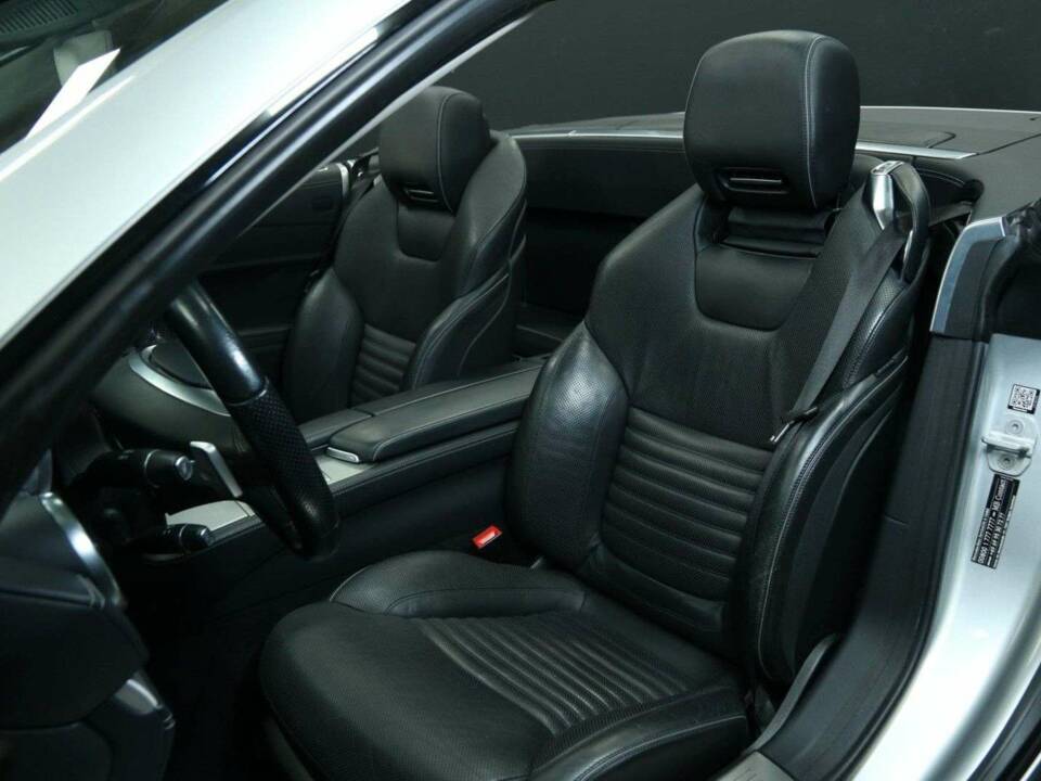 Bild 13/50 von Mercedes-Benz SL 500 (2015)