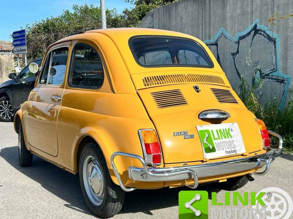Image 3/10 of FIAT 500 L (1971)