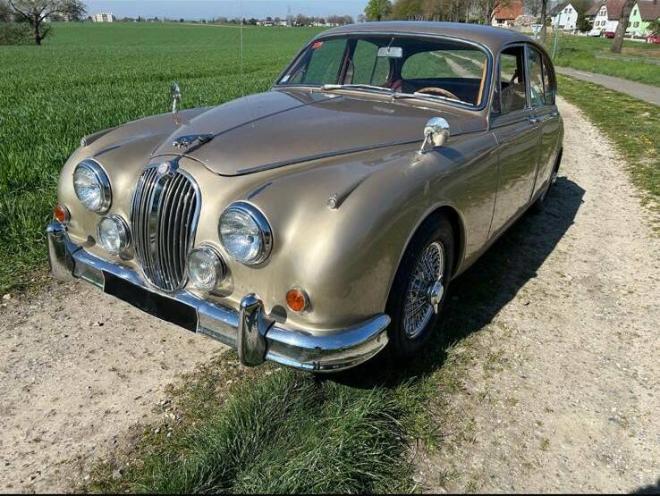 Image 3/6 of Jaguar Mk II 3.8 (1962)