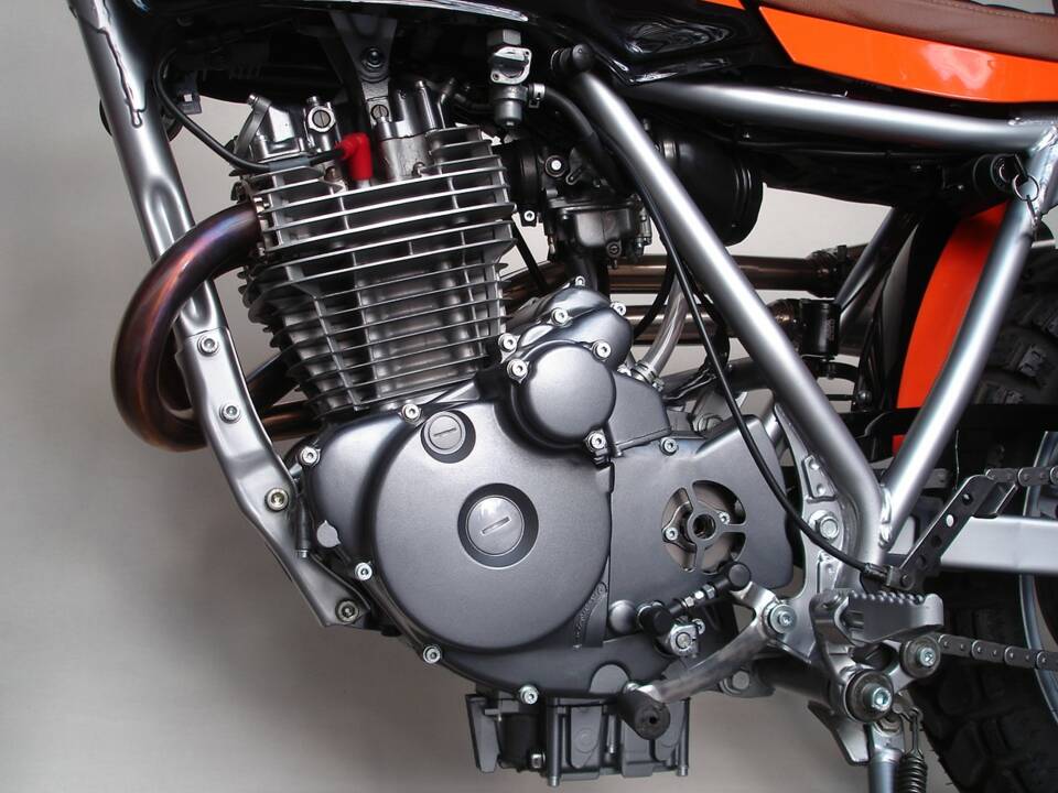 Bild 20/32 von Honda DUMMY (1983)