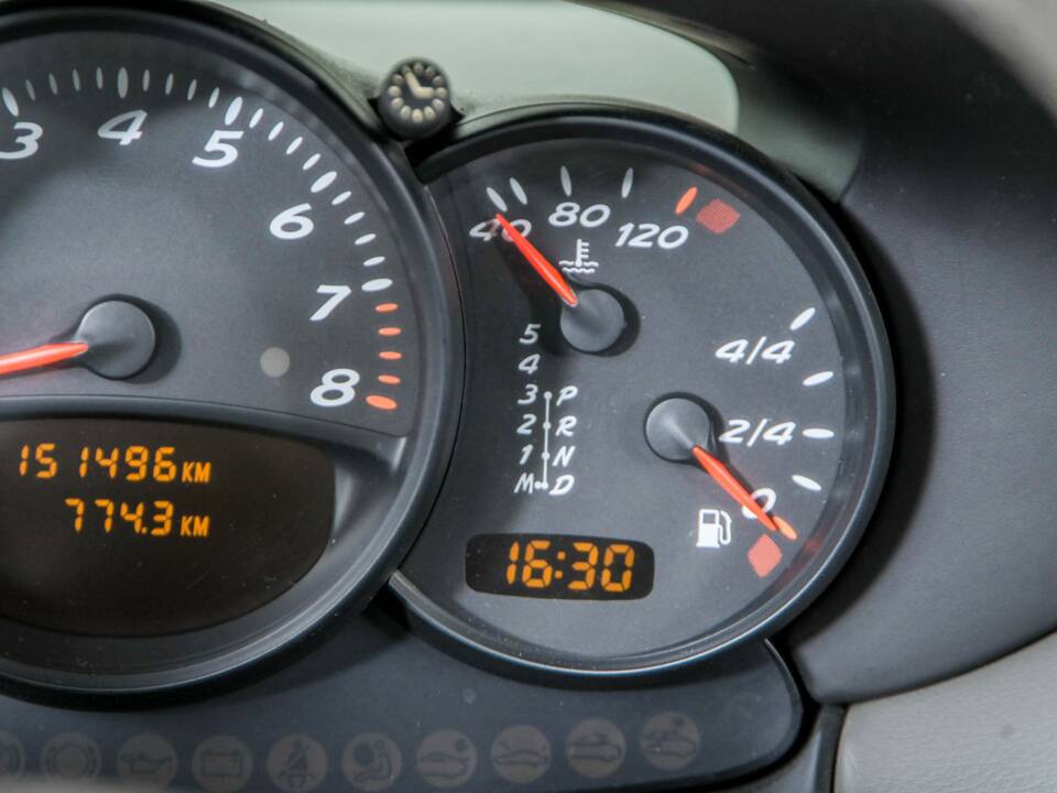 Image 17/50 of Porsche Boxster (2005)