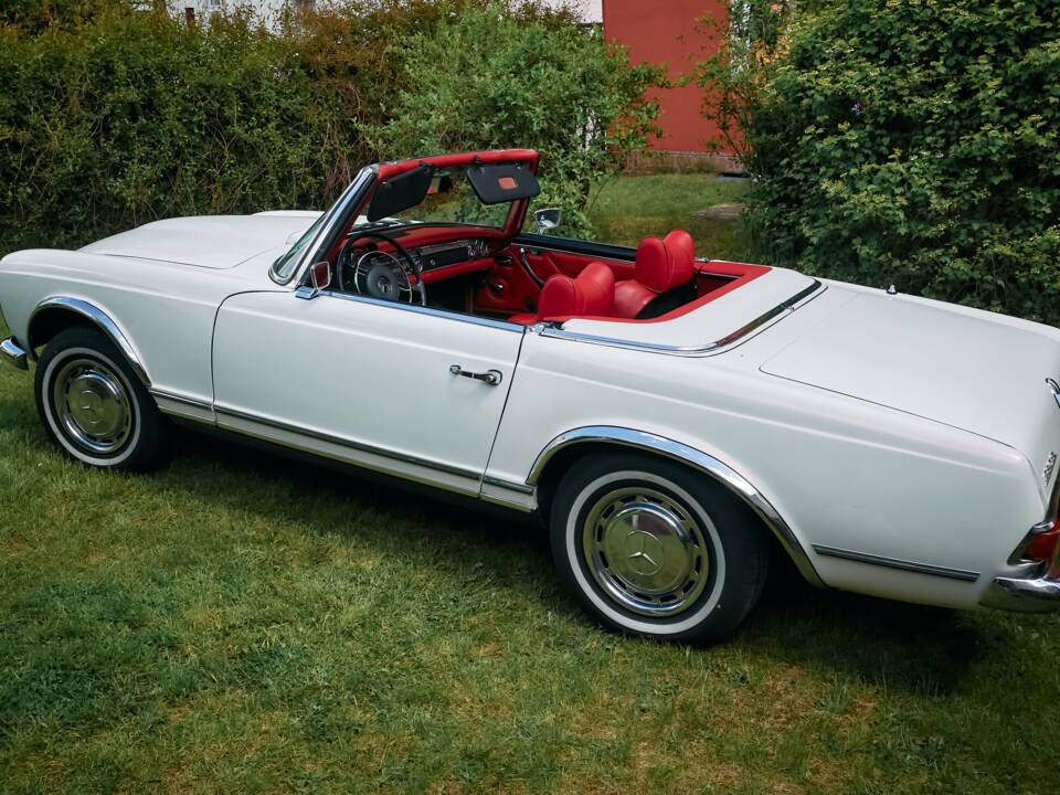 Bild 60/106 von Mercedes-Benz 280 SL (1969)