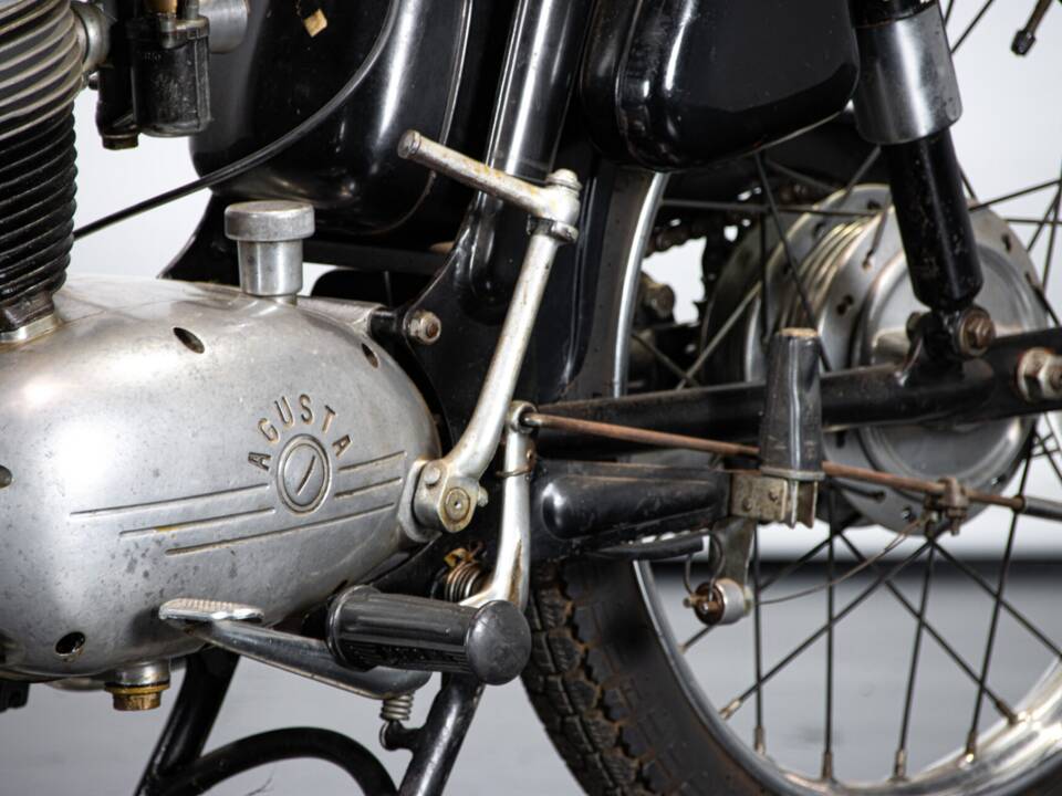 Bild 43/50 von MV Agusta 125 TR (1958)