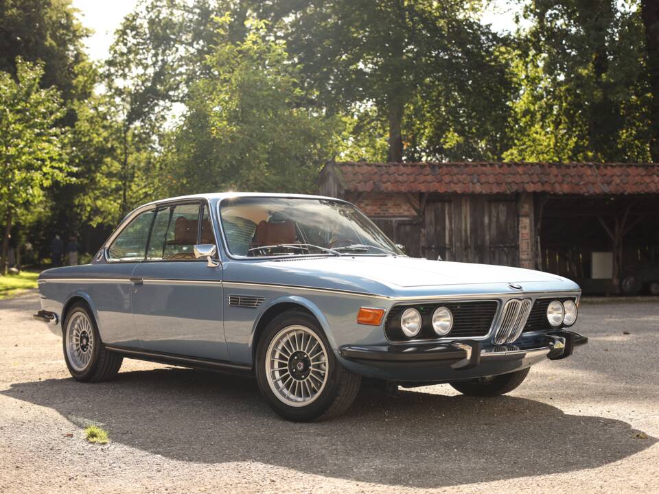 Image 2/73 of BMW 3.0 CSi (1973)