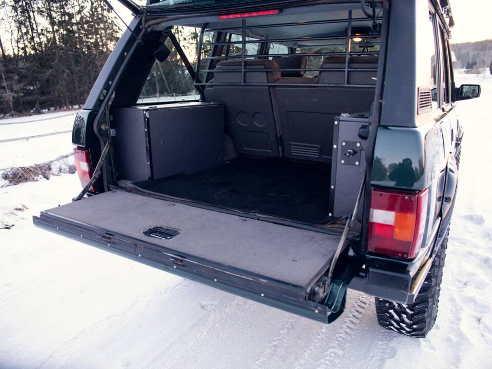 Obraz 25/39 pojazdu Land Rover Range Rover Classic Vogue SEi (1993)
