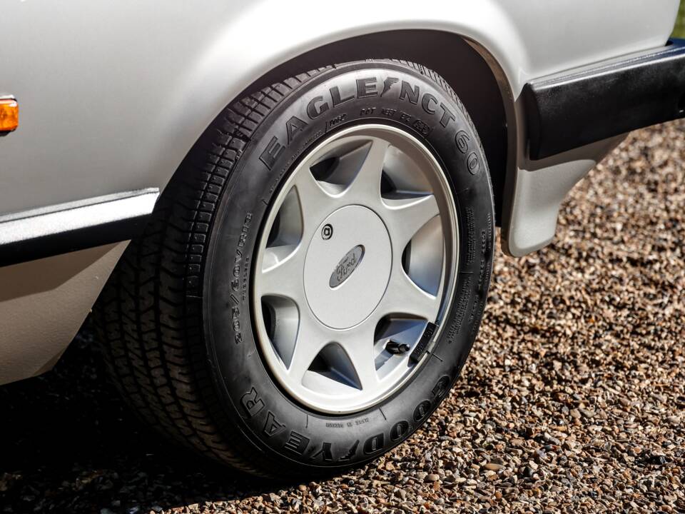 Image 28/50 of Ford Capri 2,8i (1987)