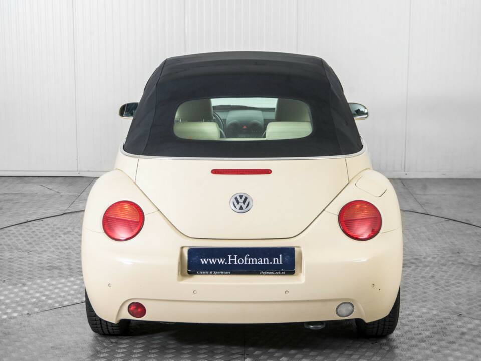 Bild 50/50 von Volkswagen New Beetle 1.6 (2003)