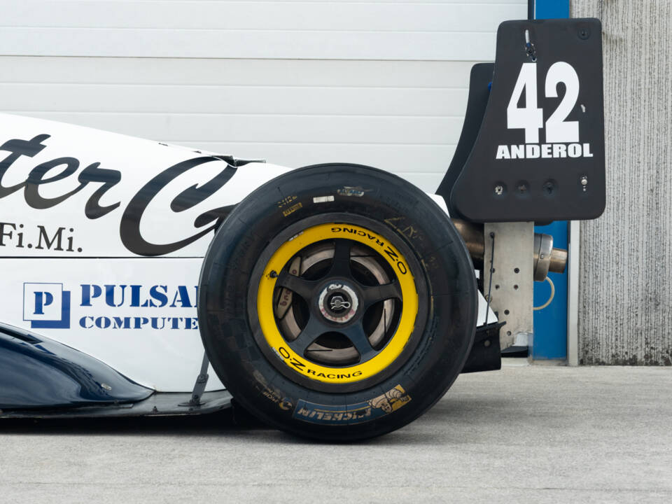 Image 10/64 of Dallara F392 Formula 3 (1992)
