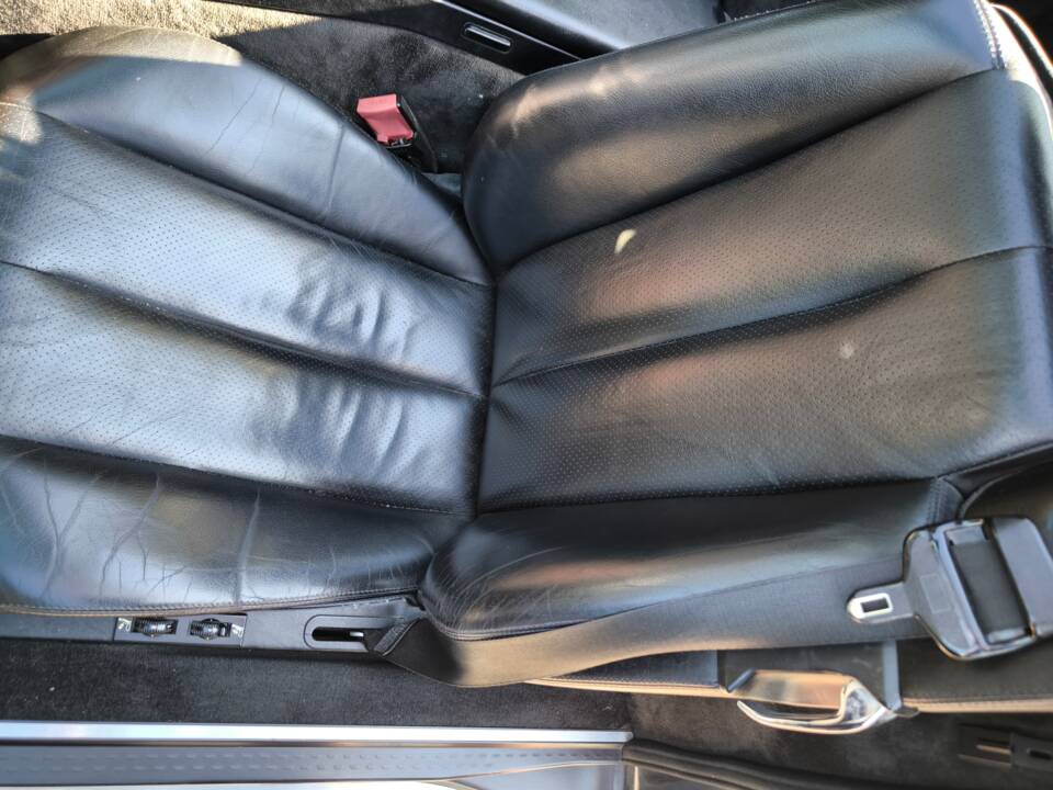 Image 27/38 of Mercedes-Benz SL 320 (1994)