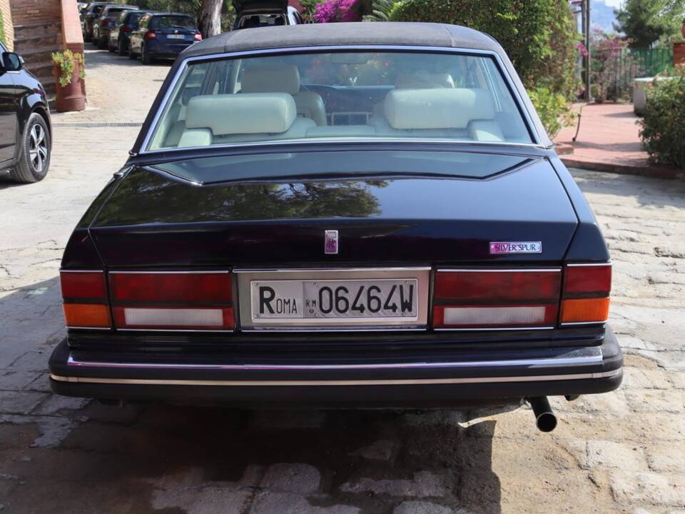 Image 4/12 of Rolls-Royce Silver Spur (1989)