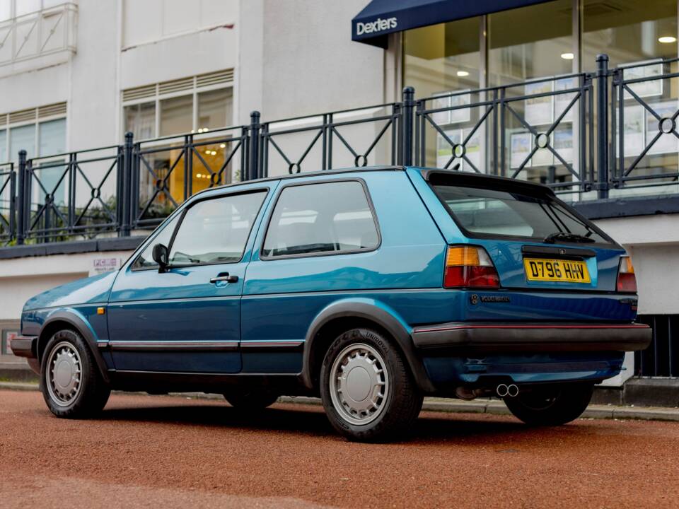 Bild 2/4 von Volkswagen Golf II GTi 16V 1.8 (1987)