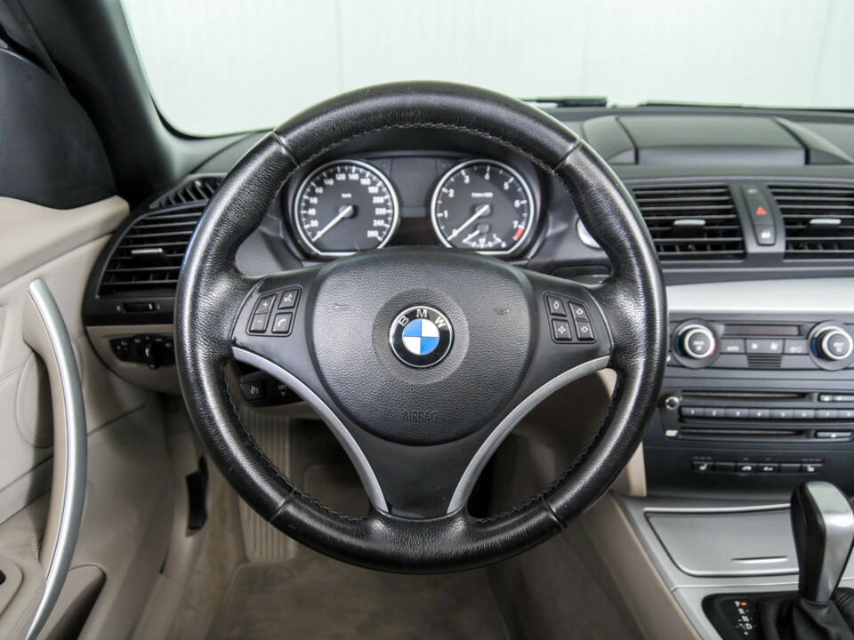 Bild 8/50 von BMW 125i (2008)