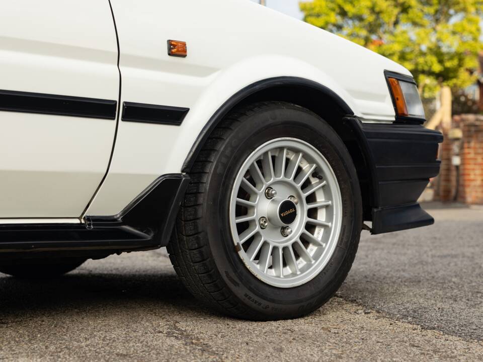 Bild 12/37 von Toyota Corolla GT (1986)