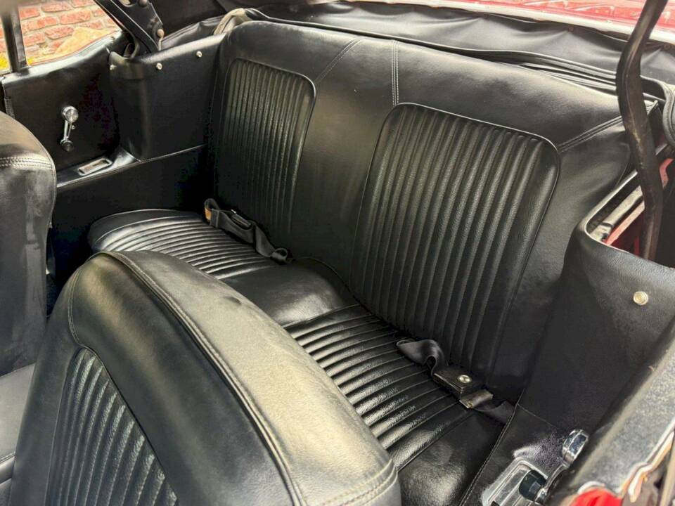 Image 29/50 of Ford Mustang 200 (1968)