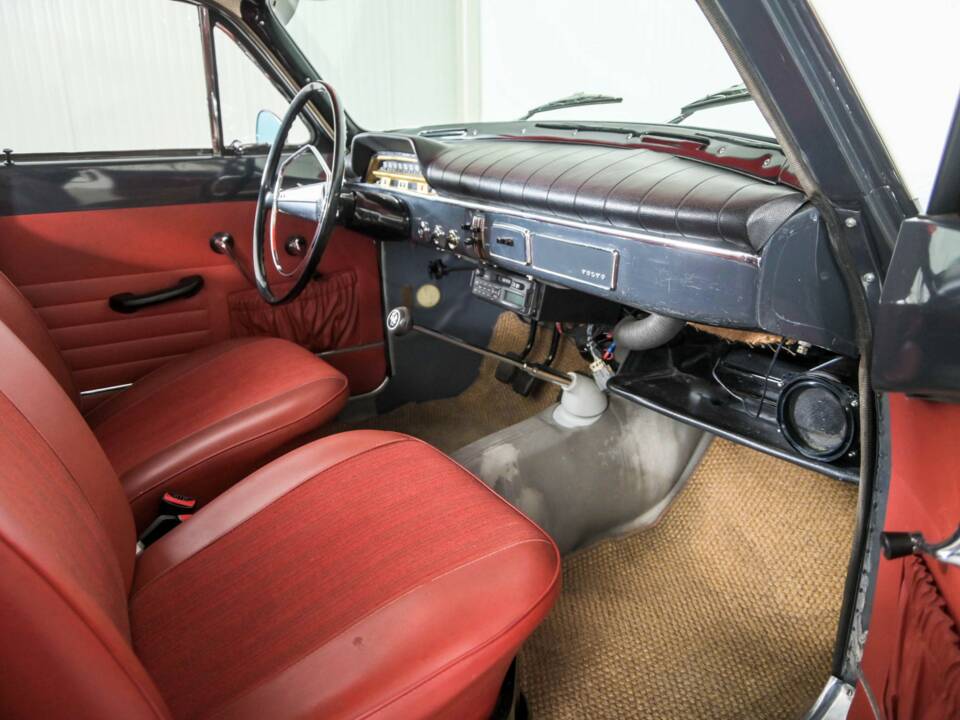 Bild 12/50 von Volvo P 121 (1964)