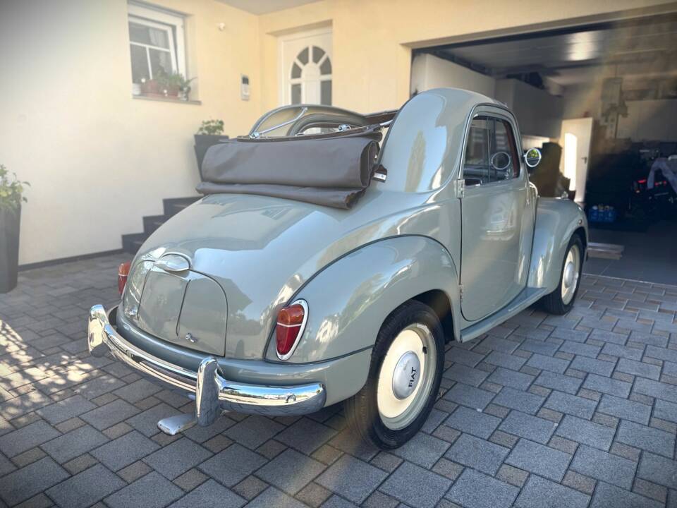 Image 4/8 of FIAT 500 C Topolino (1952)