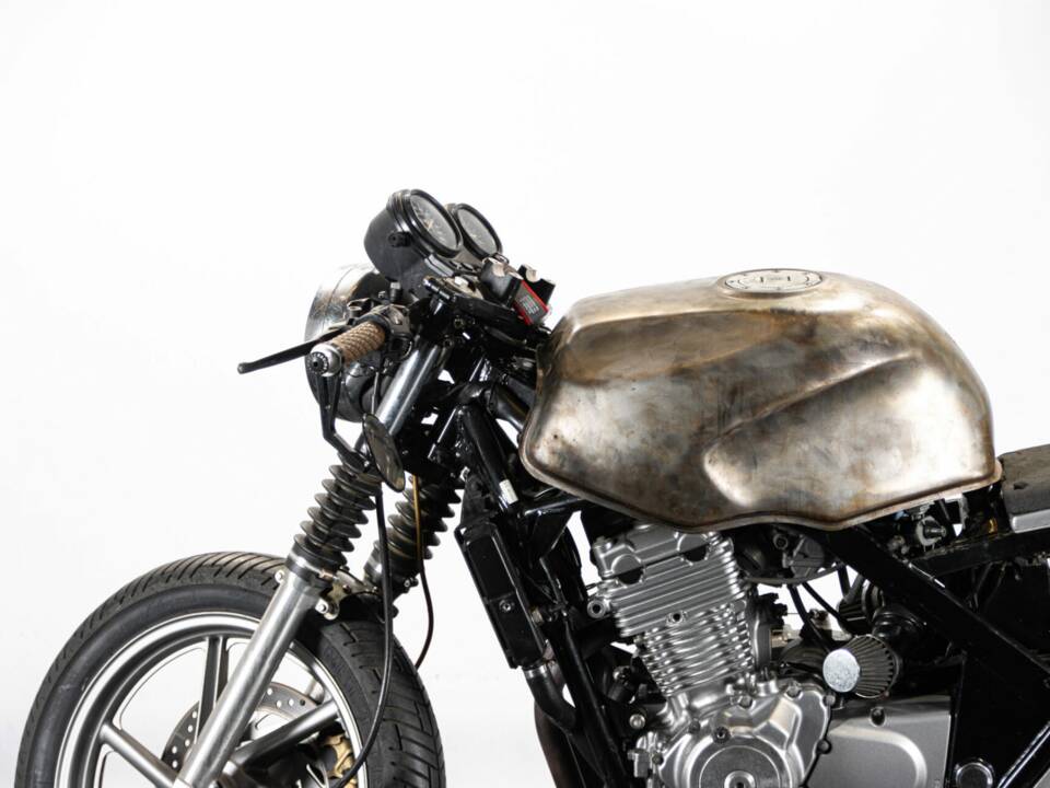 Image 19/48 of Honda CB 500E (1999)