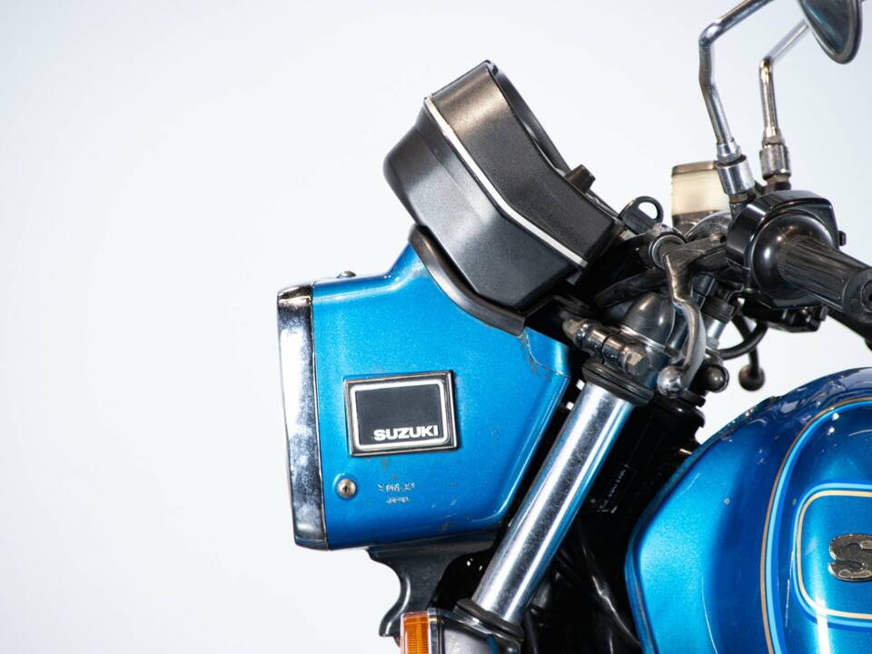 Bild 22/50 von Suzuki DUMMY (1981)