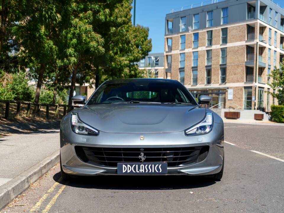 Bild 5/36 von Ferrari GTC4Lusso T (2020)