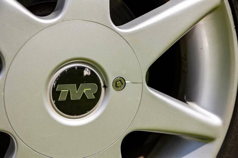 Immagine 29/50 di TVR Griffith 500 (1995)