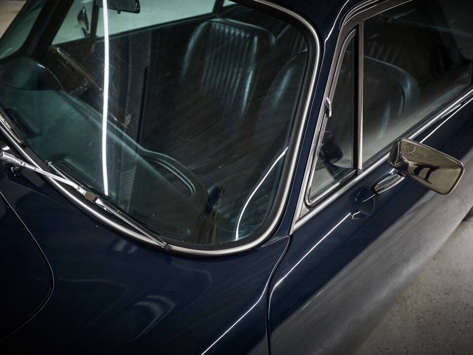 Afbeelding 31/60 van Aston Martin DB 6 (1968)