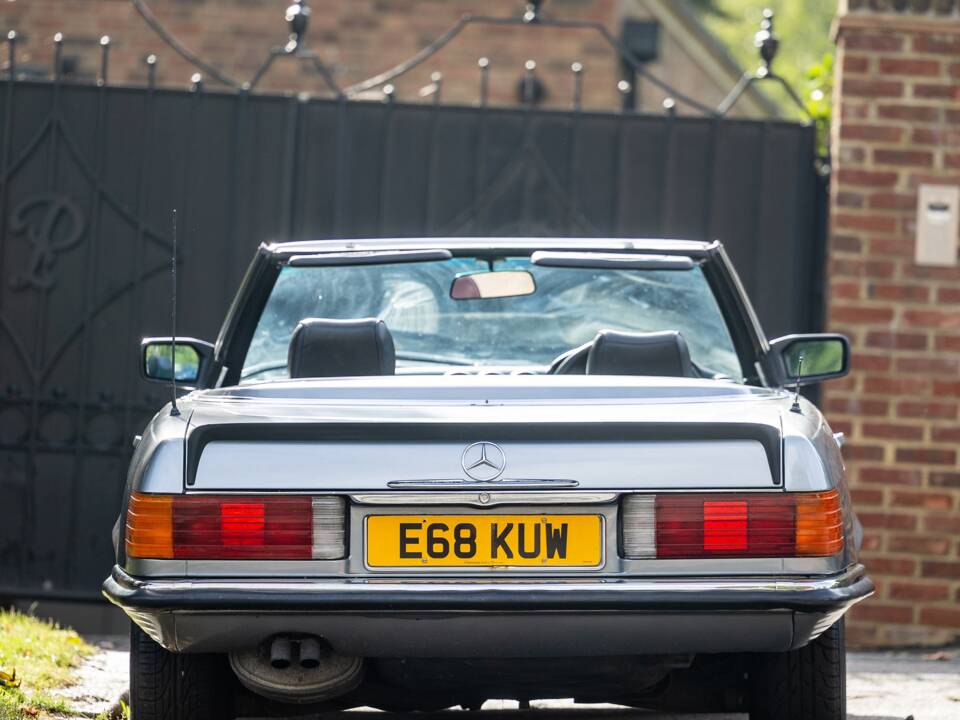 Afbeelding 14/27 van Mercedes-Benz 420 SL (1987)