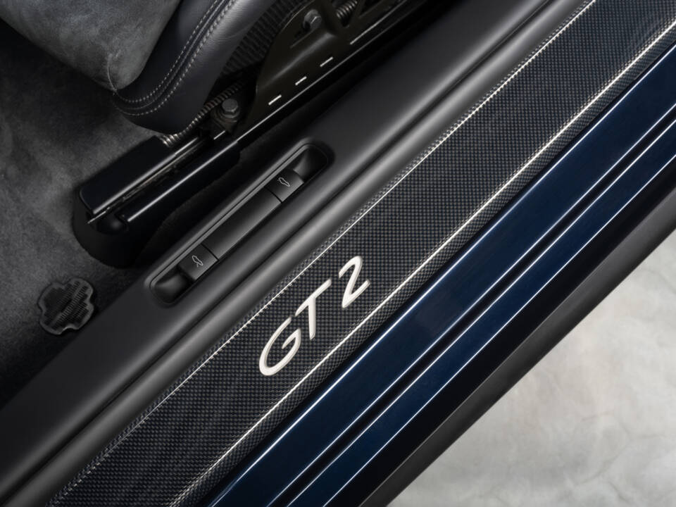 Bild 24/42 von Porsche 911 GT2 (2008)