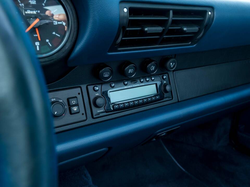 Afbeelding 33/44 van Porsche 911 Carrera (1994)