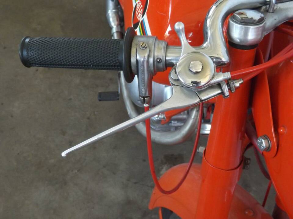 Image 32/50 de Gilera Giubileo 150 (1963)