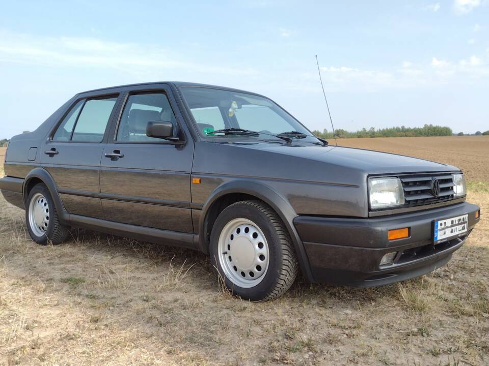 Immagine 1/15 di Volkswagen Jetta II   1.6 (1991)