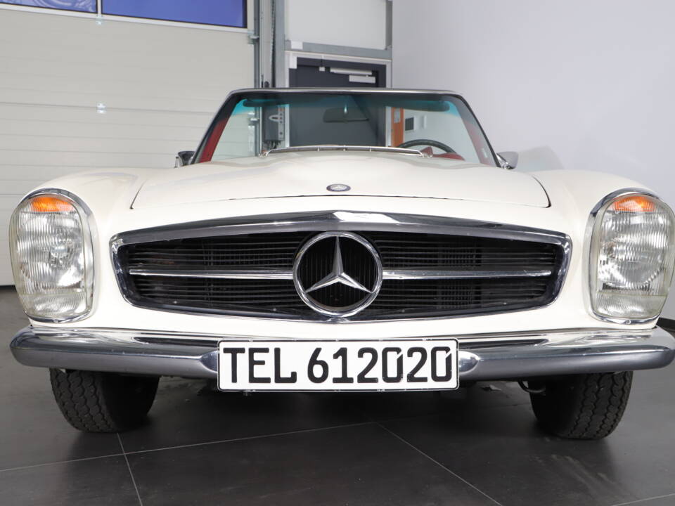 Imagen 1/32 de Mercedes-Benz 280 SL (1970)