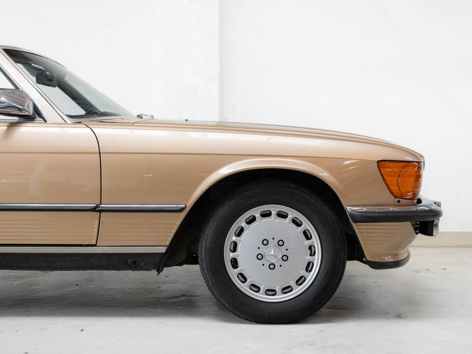 Afbeelding 25/32 van Mercedes-Benz 300 SL (1986)