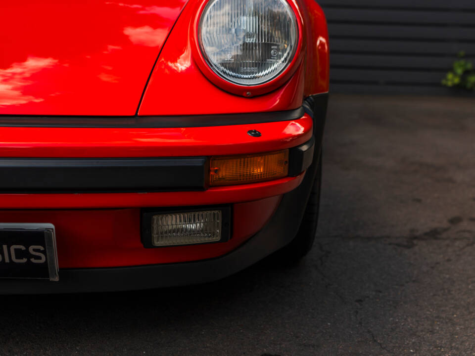 Afbeelding 21/53 van Porsche 911 Turbo 3.3 (1989)