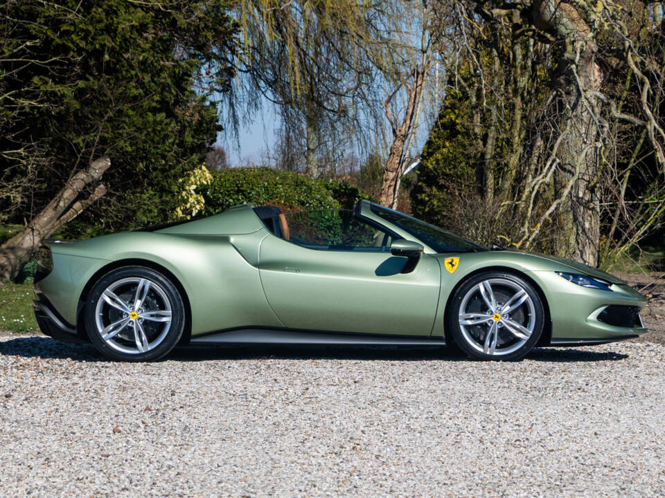 Imagen 4/15 de Ferrari 296 GTS (2025)