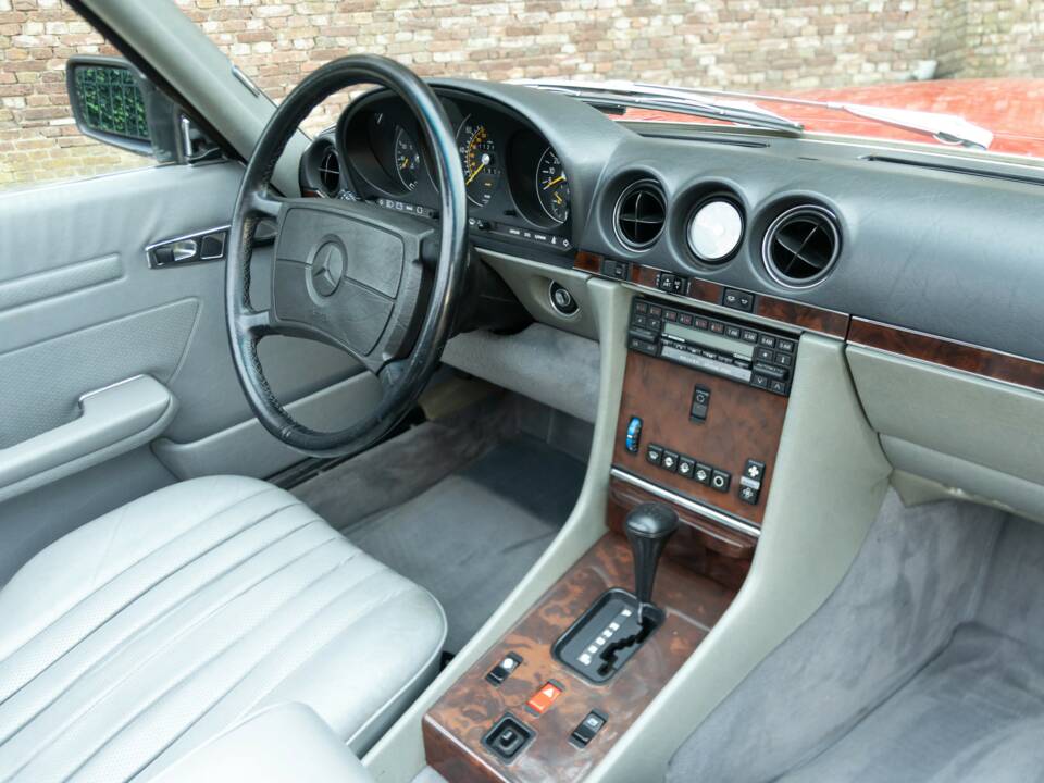 Imagen 50/50 de Mercedes-Benz 560 SL (1986)