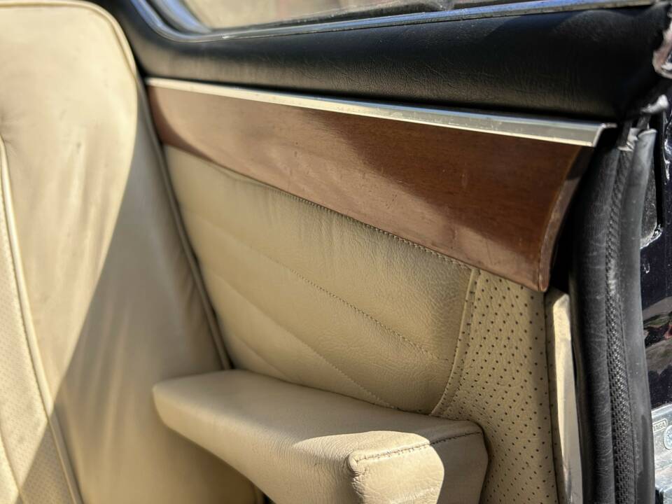 Image 19/19 of BMW 2000 C (1970)