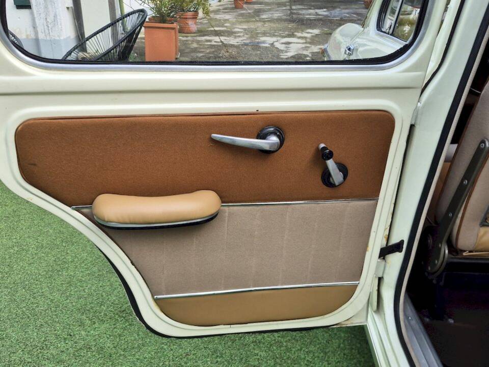 Image 30/55 of FIAT 1100-103 (1959)