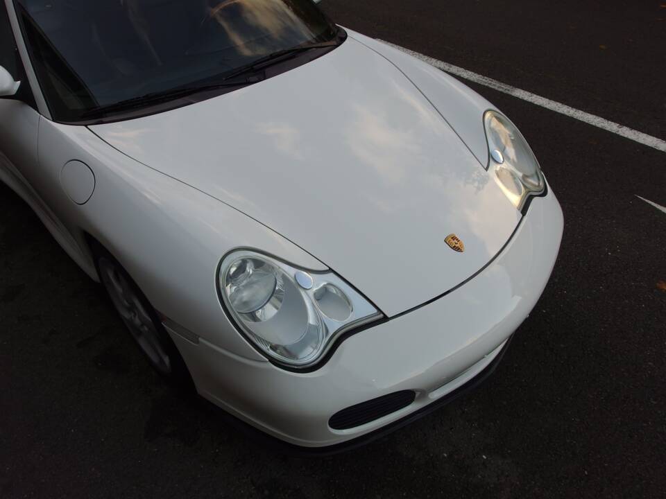 Bild 11/99 von Porsche 911 Turbo (2004)
